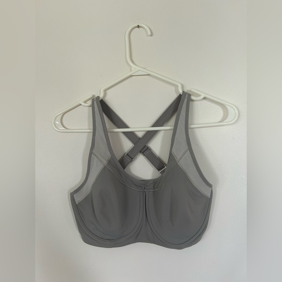 Athleta Women's Glory Sports Bra Light Gray Size 32DD - Picture 1 of 7